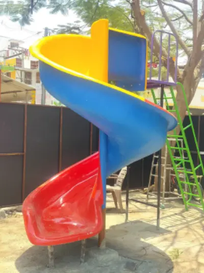 Spiral Slide - Slides manufactured by Roobanesh Enterprises